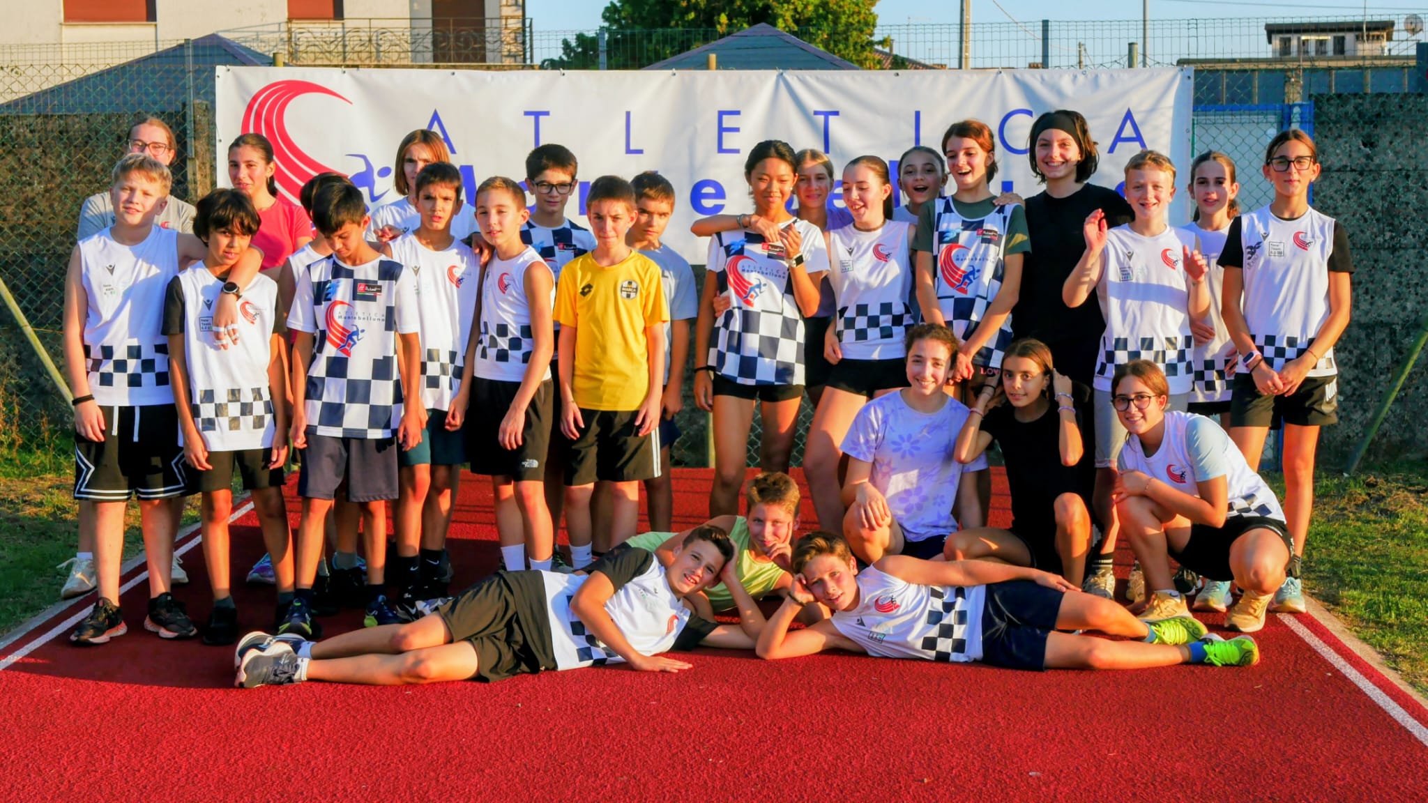 Atleti di Atletica Montebelluna durante un’attività sportiva